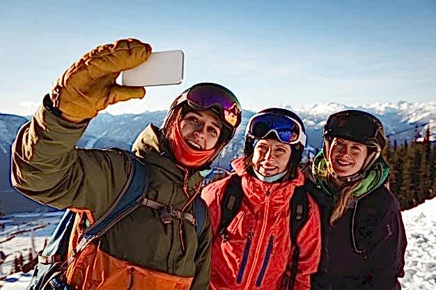 Kayak ve Snowboard yaparken telefonumuzun pil ömrünü nasıl uzatabiliriz
