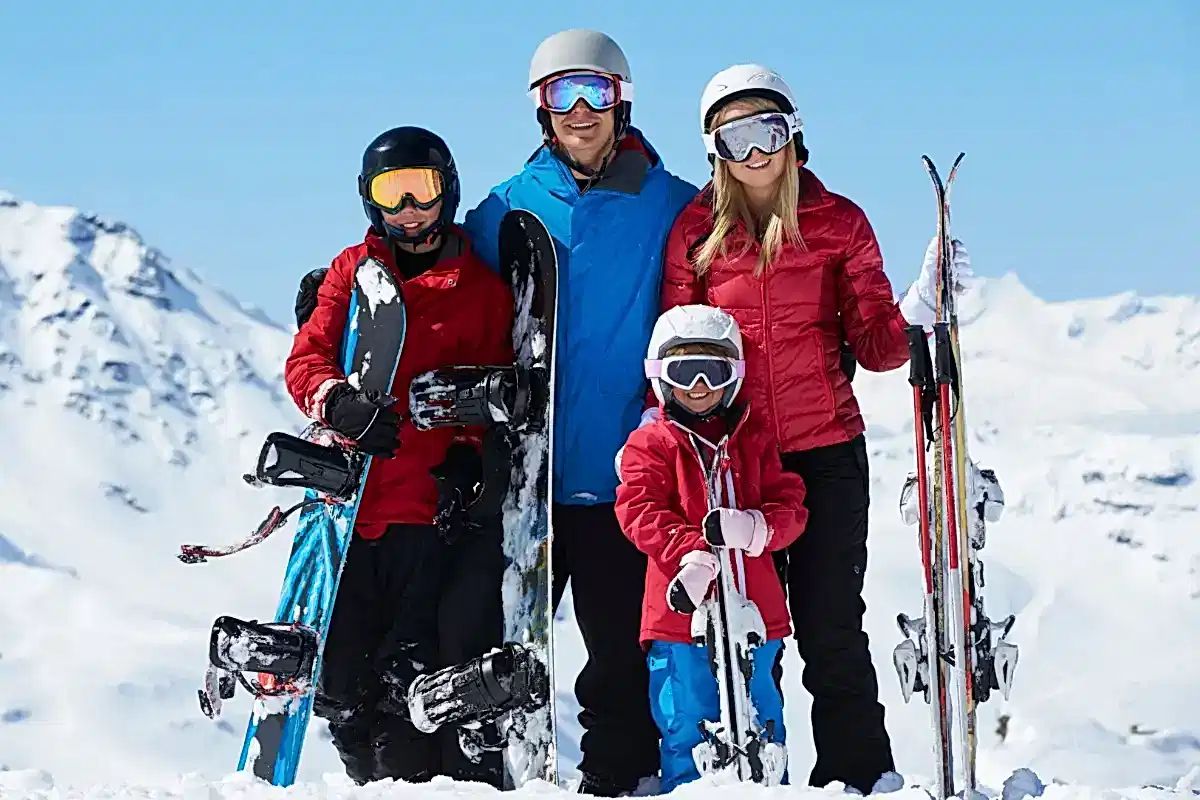 Kayak Tatili Rehberi Türkiye’de Kışın Zirveye Yolculuk